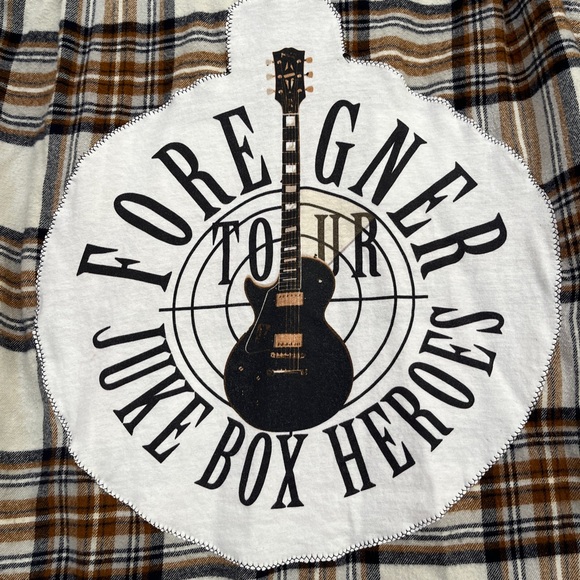 FOREIGNER Flannel Concert Short - Large - Picture 3 of 4